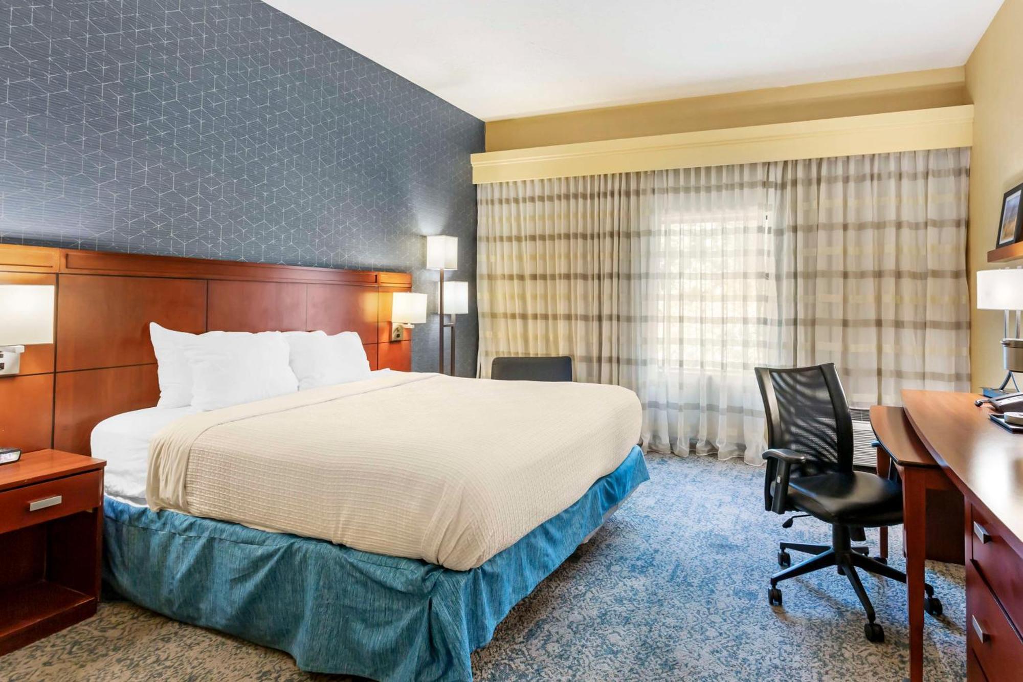 Best Western Plus Provo University Inn Exterior photo